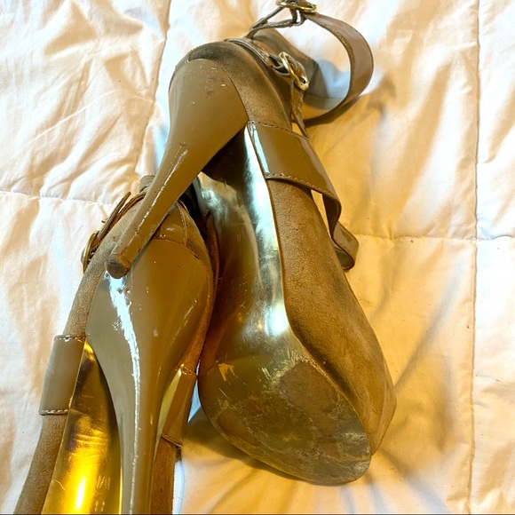 Tan sued & patent BEBE stiletto heels w/ankle straps, 6 inch - Picture 6 of 10